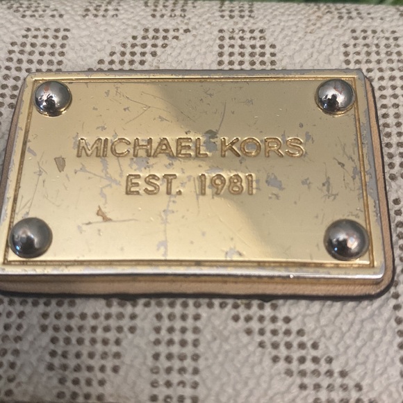 Michael Kors Woman’s Wallet - Picture 2 of 7